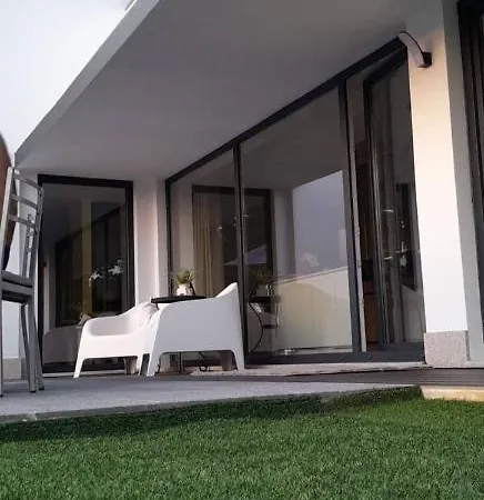 فندق Land'him House 4*